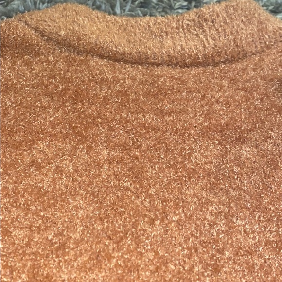 Code X Mode Super soft sweater - Picture 2 of 3